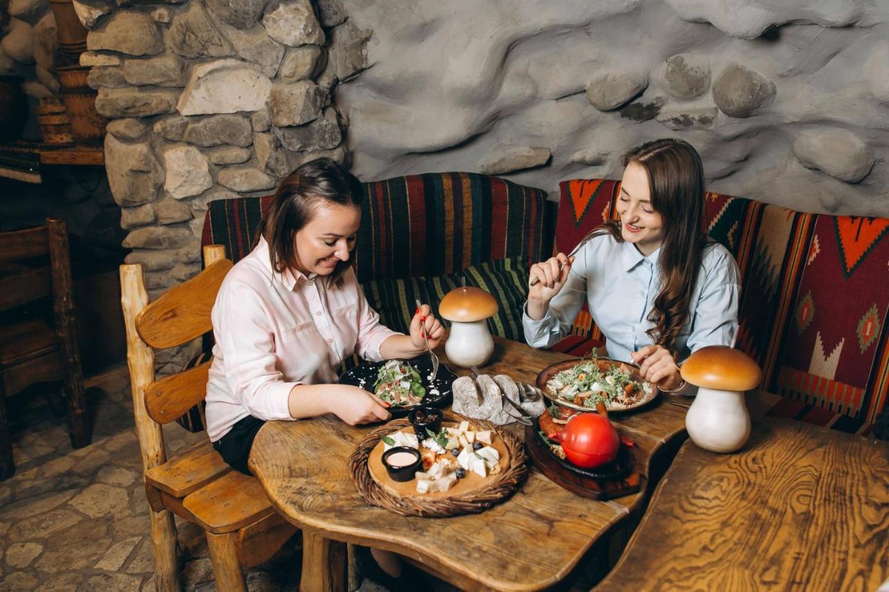 грибова хата Inn Bukovel